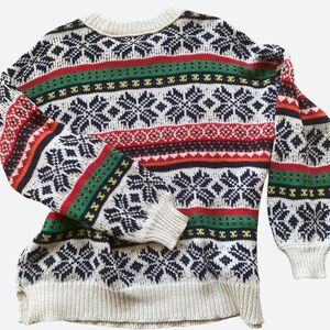 Aerie Women’s Oversized Multicolor Nordic Snowfall Christmas Sweater!